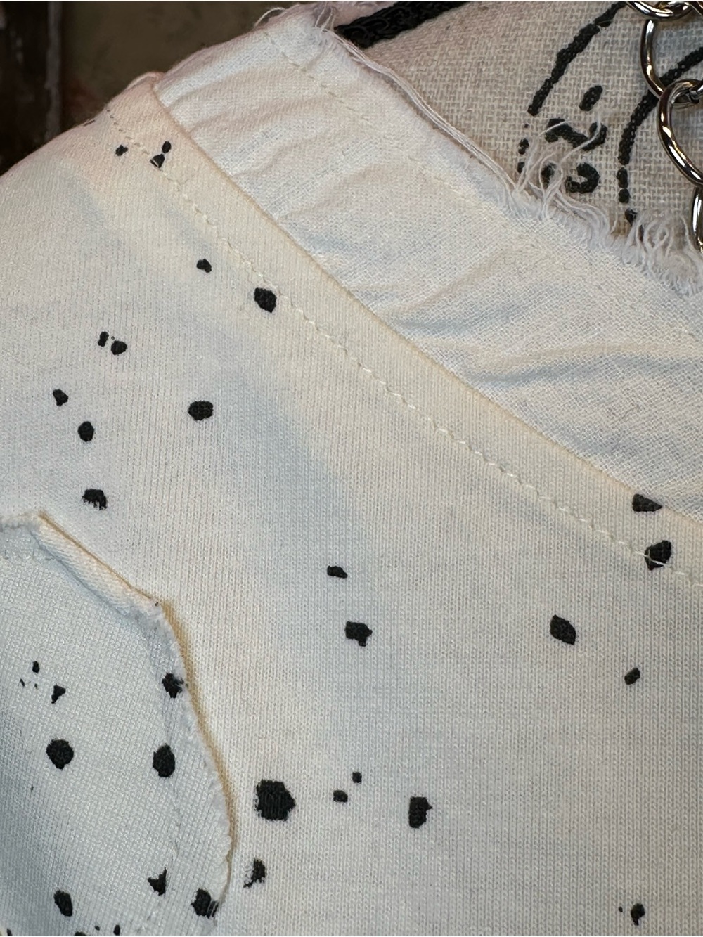 BLUE VELVET White Graphic Splatter T-Shirt Dress with ABSTRACT WOLF Print - Picture 3 of 12